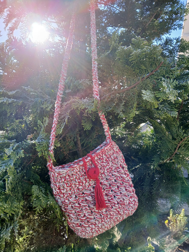 Sac bandoulière au crochet – création artisanale bohème et moderne