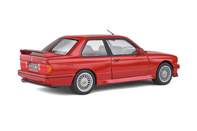 BMW E30 M3 Rouge 1986 Solido S1801502 1/18