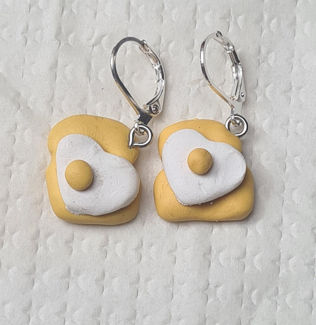 Earrings clay fried egg on toast novelty