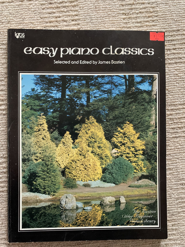 Easy Piano Classics by James Bastien