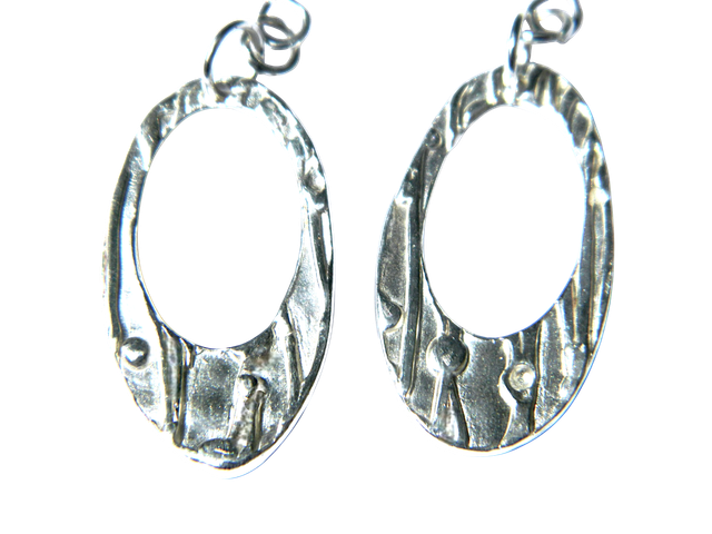 Textured oval cut out drop earrings
