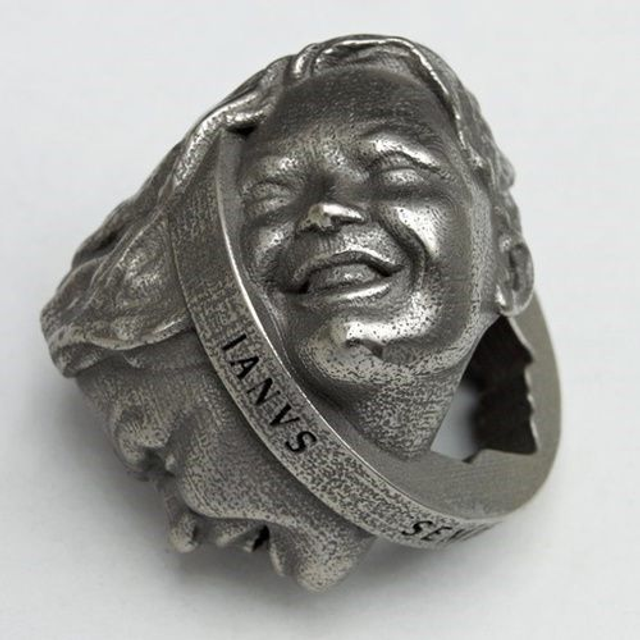 2011 Medal IANVS SEMPER VNDIQVE MMXI by Jennifer Hoes