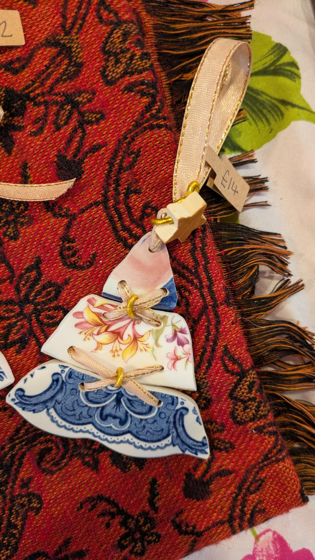 Hanging plate tree 5 