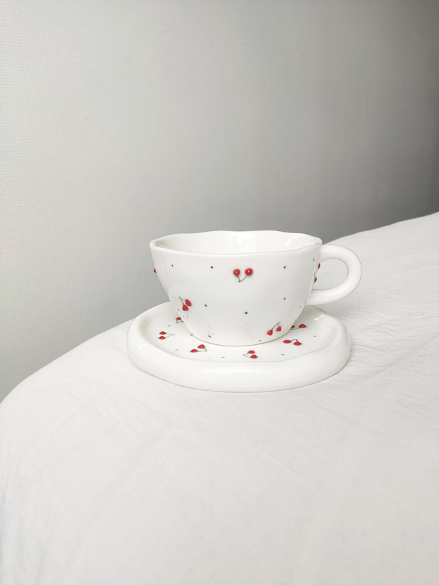 Tasse à café et soucoupe en céramique cerises 