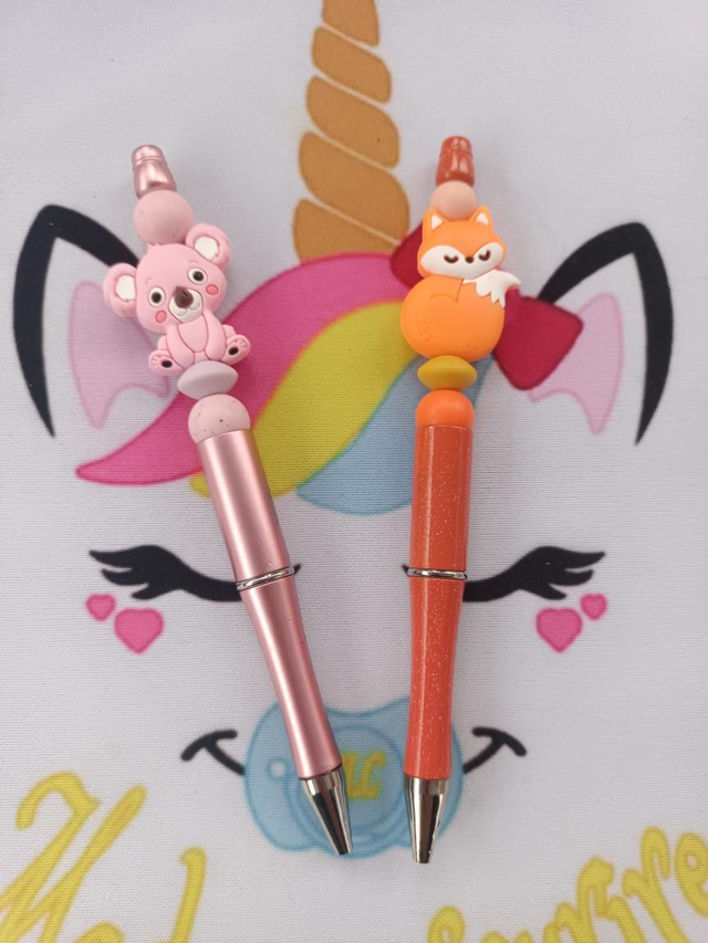 2 stylos avec recharge 