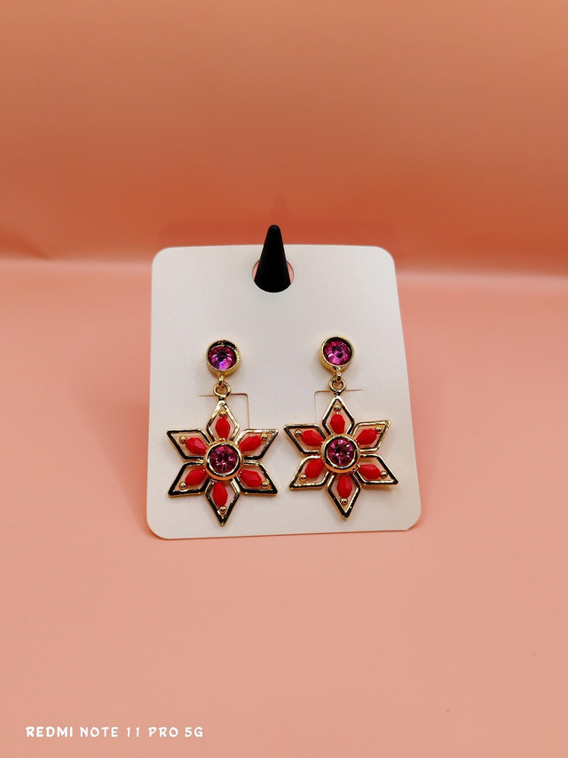 Boucles d&#039;Oreilles Fantaisie Étoile Rouge et Doré avec Strass Rose