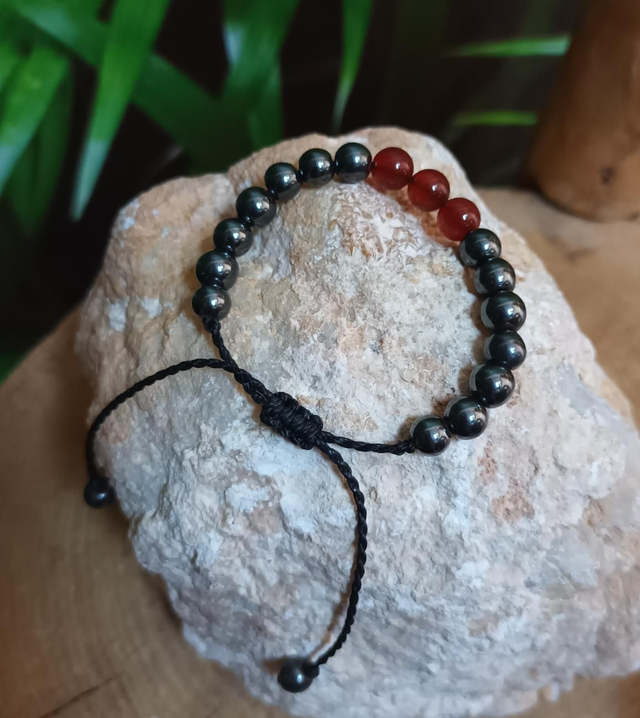 Bracelet en hématite et cornaline