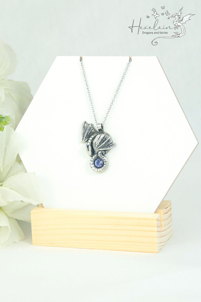 Tanzanite violet landing dragon pendant