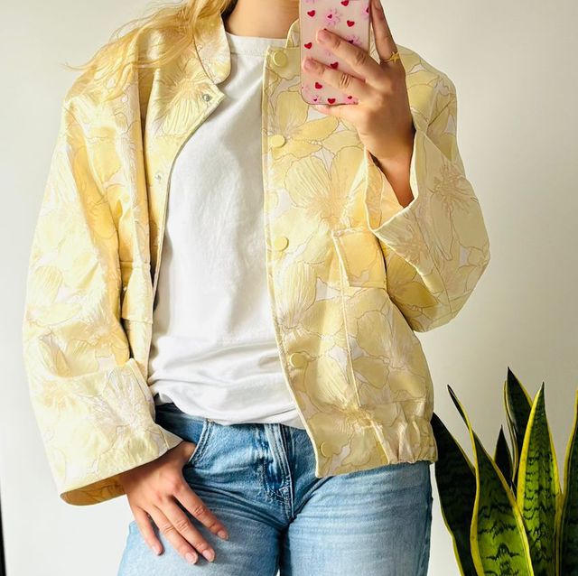 Gele bloemen jasje 