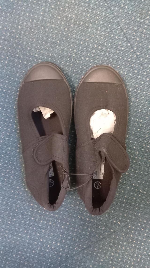 Plimsolls - size 1