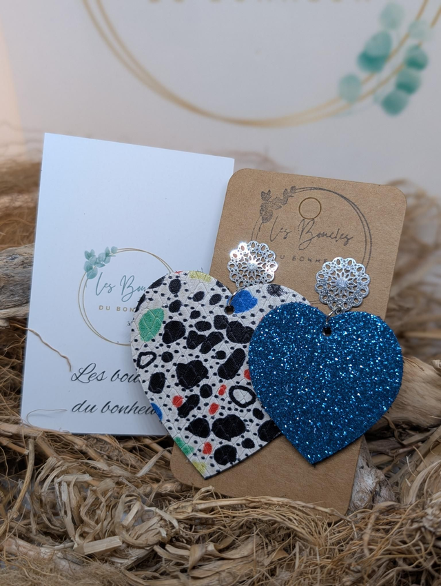 Boucles d&#039;oreilles Asymétrique bleu paillettes multicolore bm1162