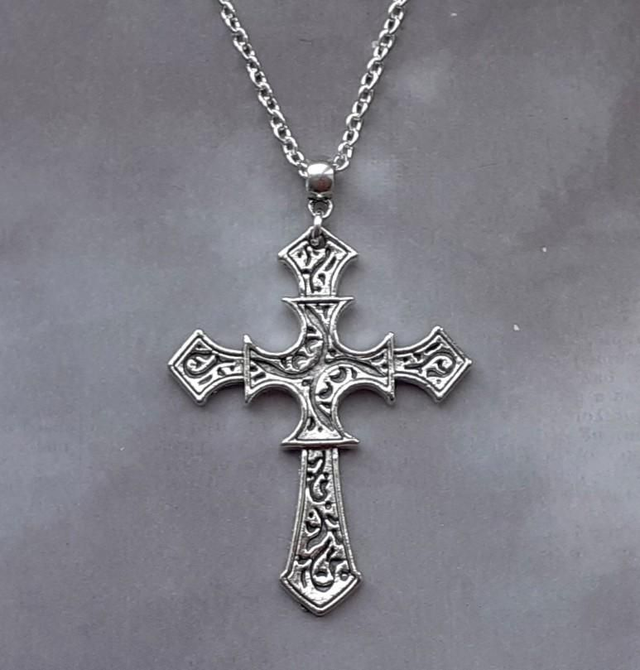 Patterned Cross Necklace 