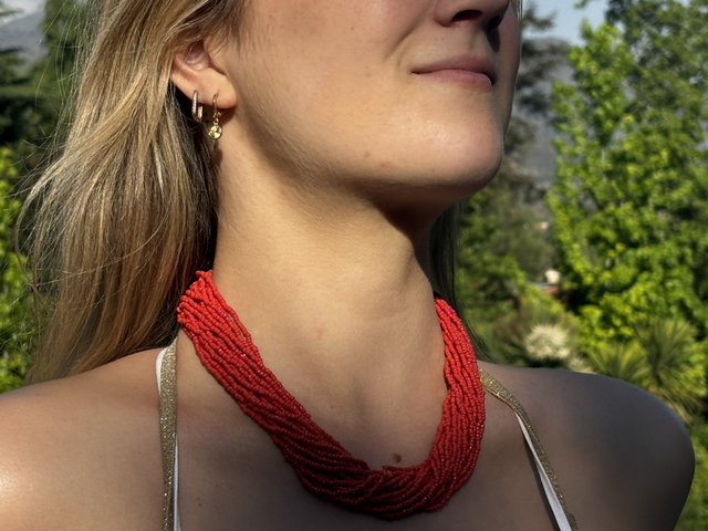 Collar mostacilla múltiple rojo