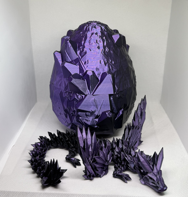 Oeuf de dragon cristal avec ailes  