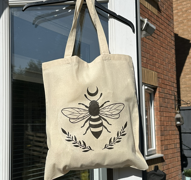 Bee Tote Bag
