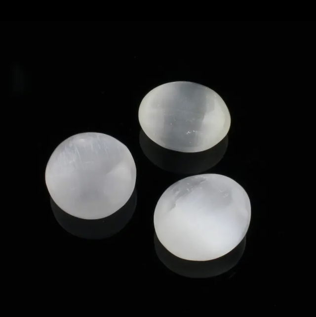 Seleniitti huolikivi 