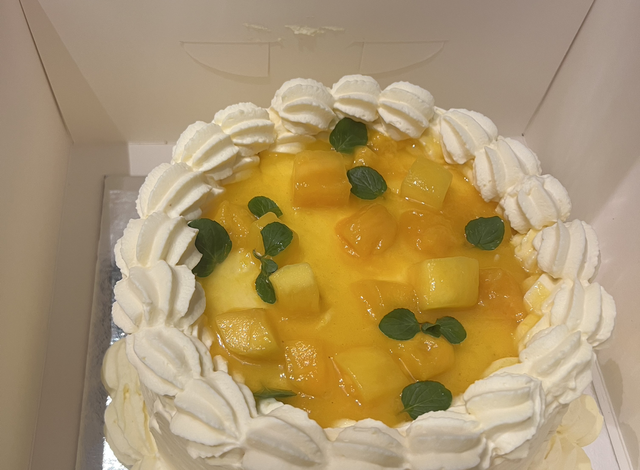 Mango cake whole