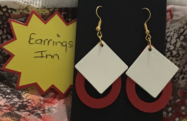 Red White Wood Earrings- Mixed - MSDE87