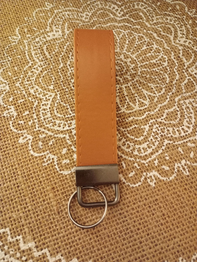 Porte clé boucle simili cuir