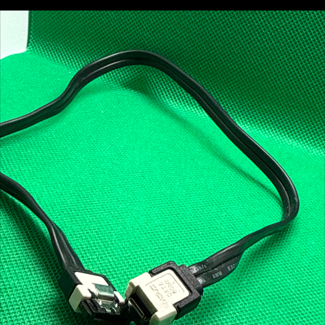 *1027-SATA III 6Gb/s Datenkabel mit Metallclip – HDD / SSD Kabel