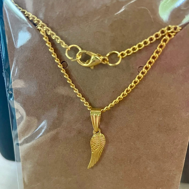 Necklace with 18” Gold plated chain 