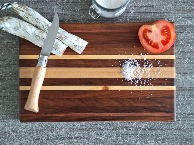 PLANCHE À DÉCOUPER N°105