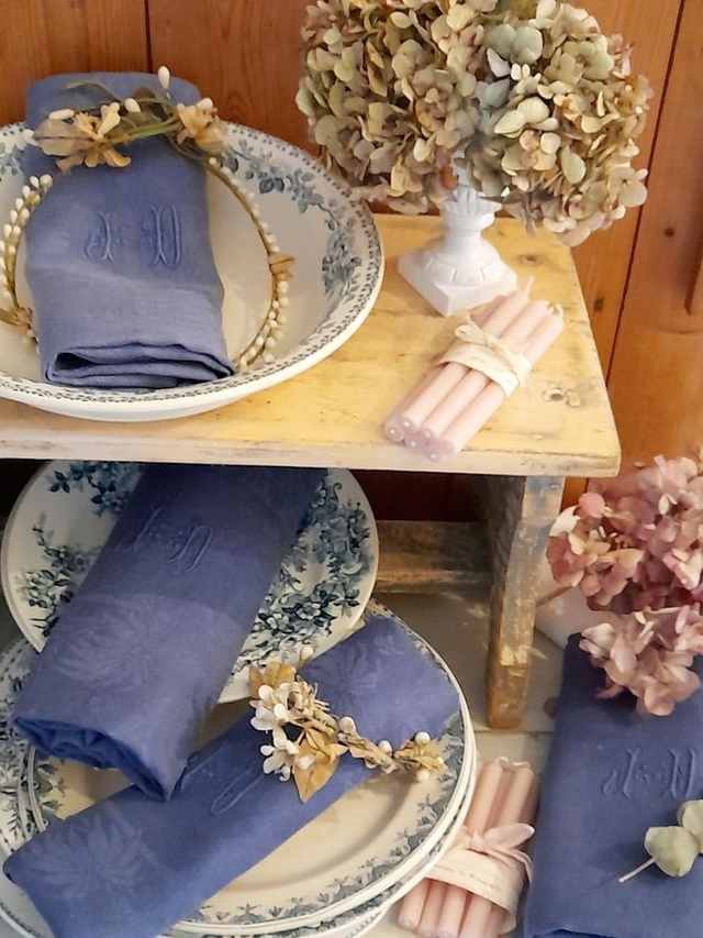 Lot de 6 serviettes de table monogrammées &quot;JD&quot; teintes en bleu