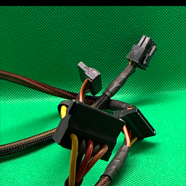 *1026-6-Pin PCIe auf SATA Stromadapter Kabel – GPU / PC Netzteil Adapter