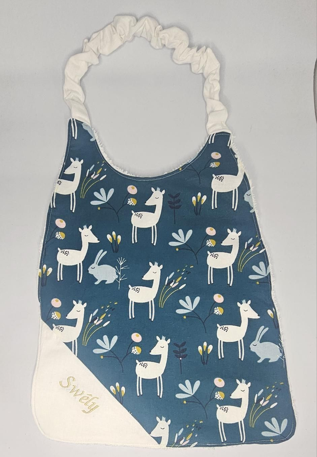 SERVIETTE,TISSUS AU CHOIX BRODÉE