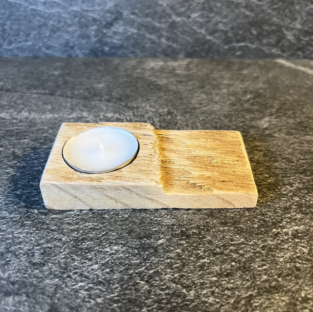 Teelichthalter mit Baumkante 