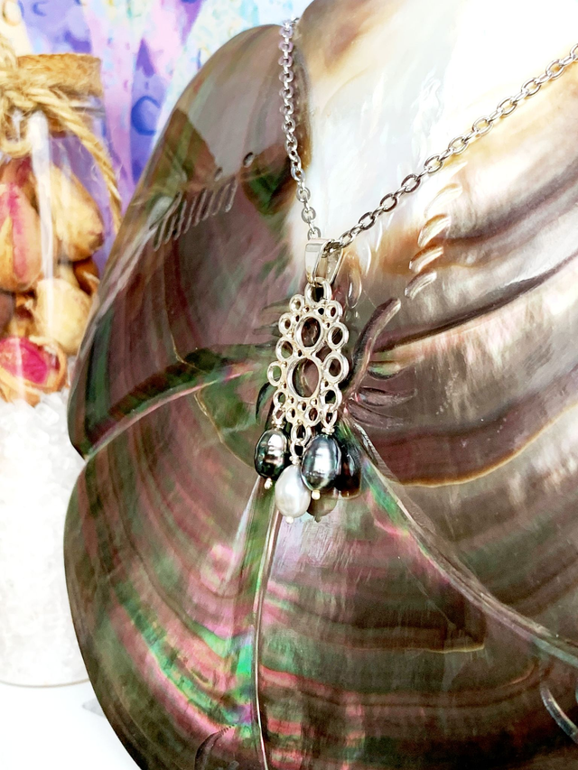 Ārea - Pendentif en argent 925 et véritables Keshis de Tahiti