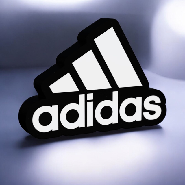Lampe 3D Adidas LED - Pour les passionnés de streetwear et de sport ! 