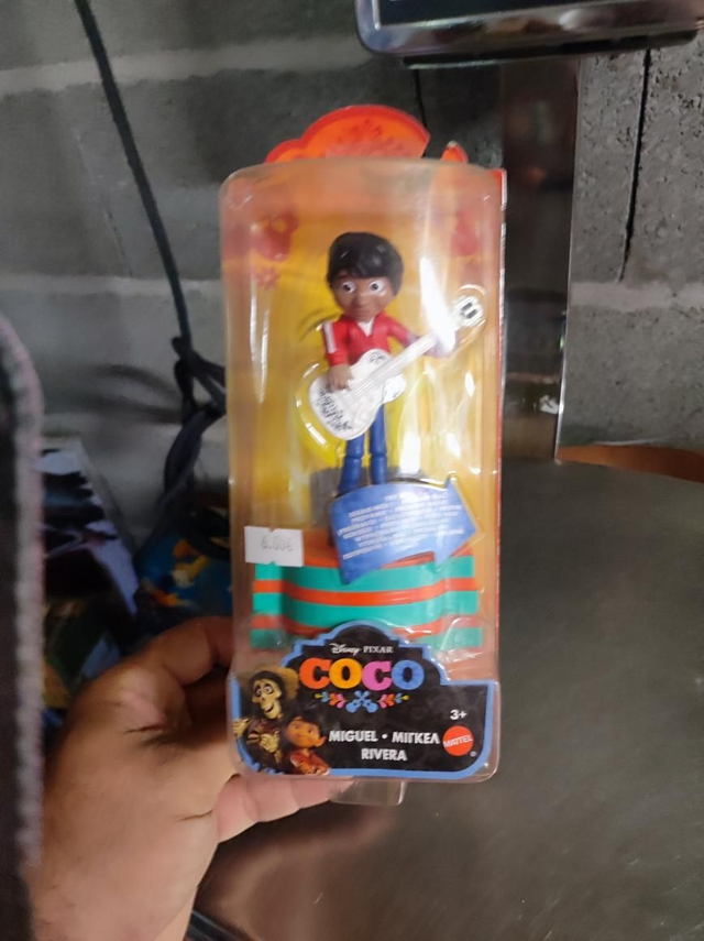 FIGURINE COCO