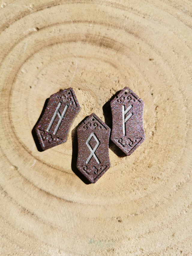 Violet nacré et paillettes