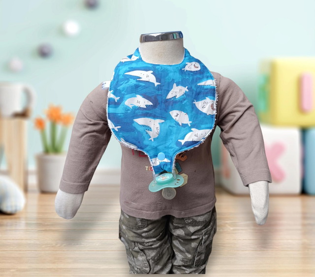 Bavoir attache tétine 