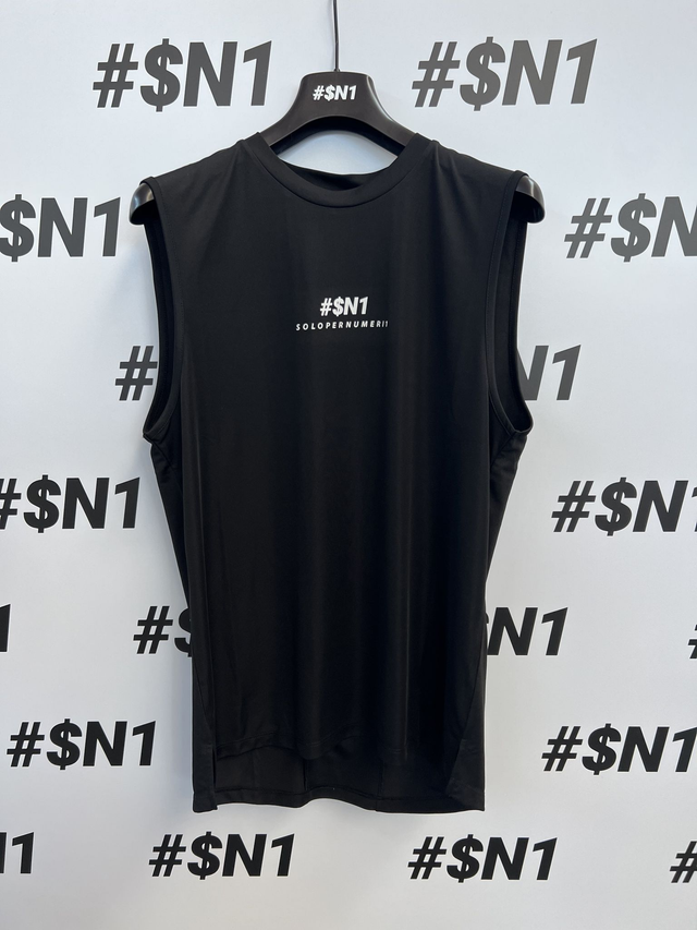 T - SHIRT MOON SMANICATA