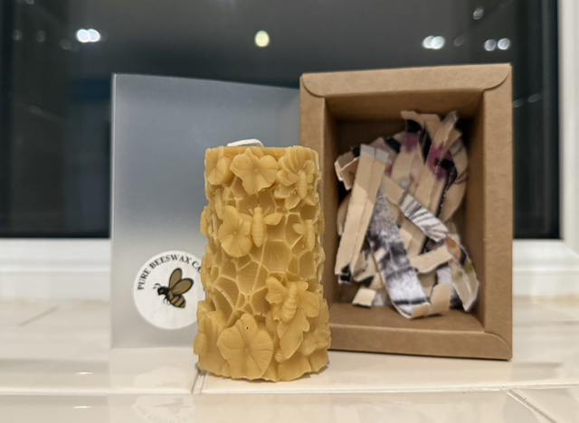 Pure Beeswax Candle - Flowers and Bees 