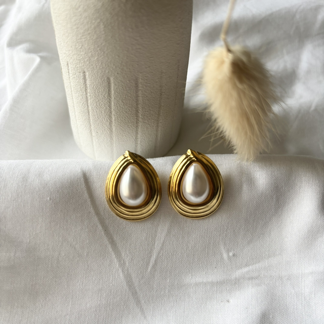 Boucles d'oreilles DOMINIQUE