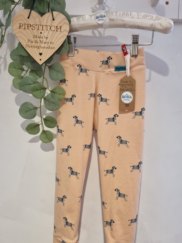 Leggings - Peach Zebras