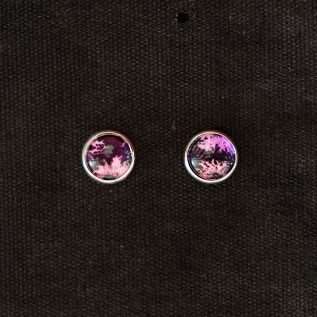 E22 — Pink Horizon