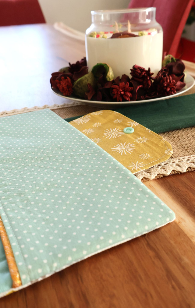 Feuille - Bleu ciel à pois biais doré