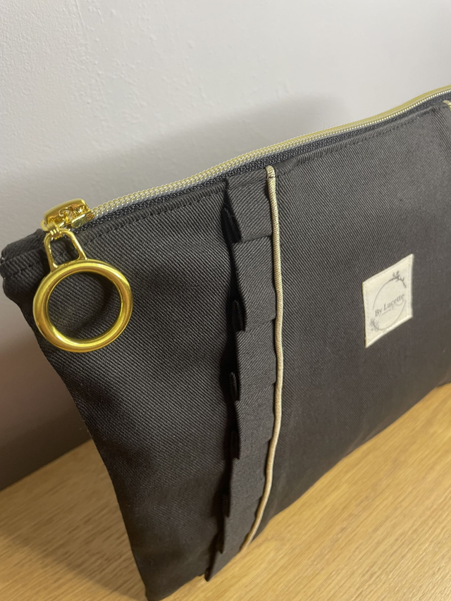 Grande trousse à volants Noir