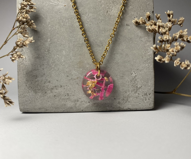 Collier avoine magenta 