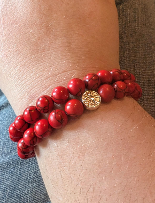 Howlite rouge 