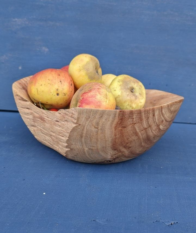 Coupe à fruit en mimosa