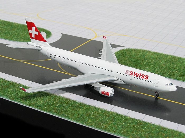 Swiss A330-200 (HB-IQC), 1:400 Gemini Jets/Schuco