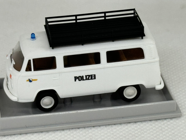 Polizei Kp Zürich VW T2 Brekina 1:87 Sonder Serie Schweiz