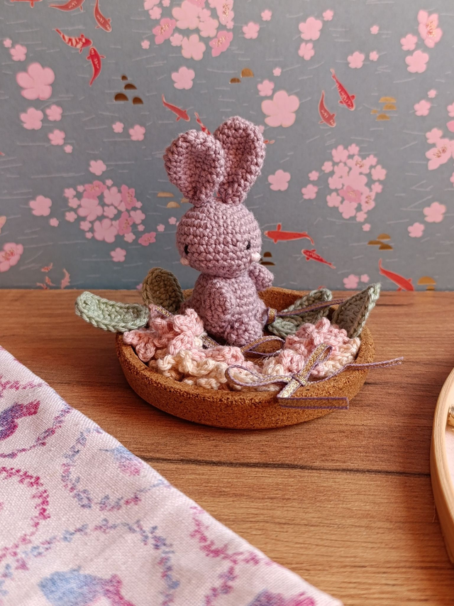 Lavendel Hase auf Kork 