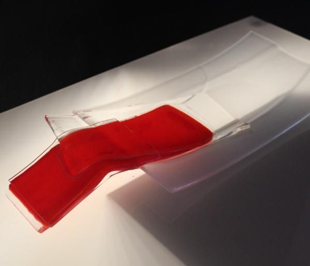 o4 Antipasti-Schale . leuchtend roter Akzent / Opac . tk 1 112020 09