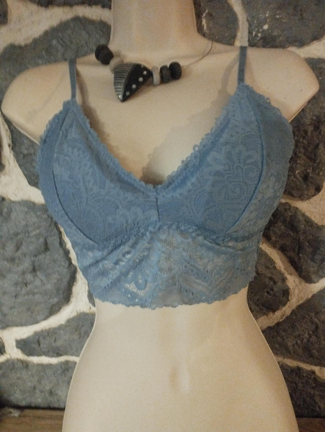 Brassière bleue taille M ou L